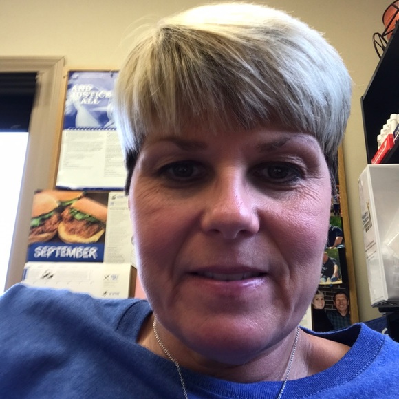 Meet your Posher, Robin - Picture 1 of 1